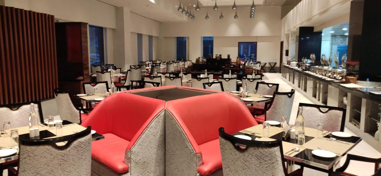 Rājahmundry Manjeera Sarovar Premiere酒店 外观 照片