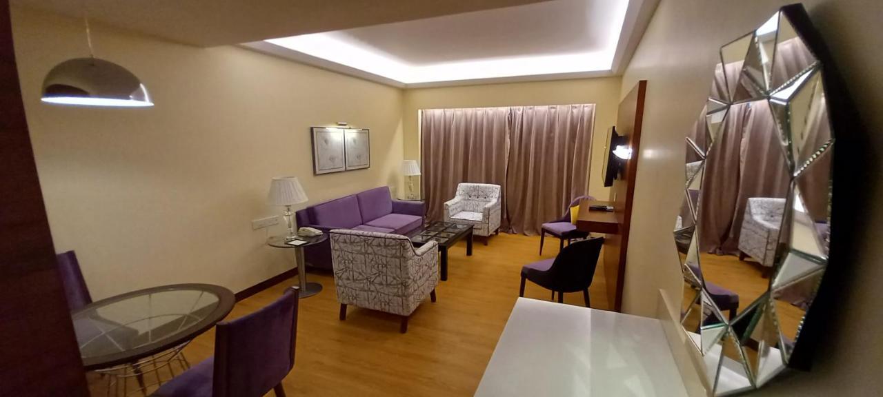 Rājahmundry Manjeera Sarovar Premiere酒店 外观 照片