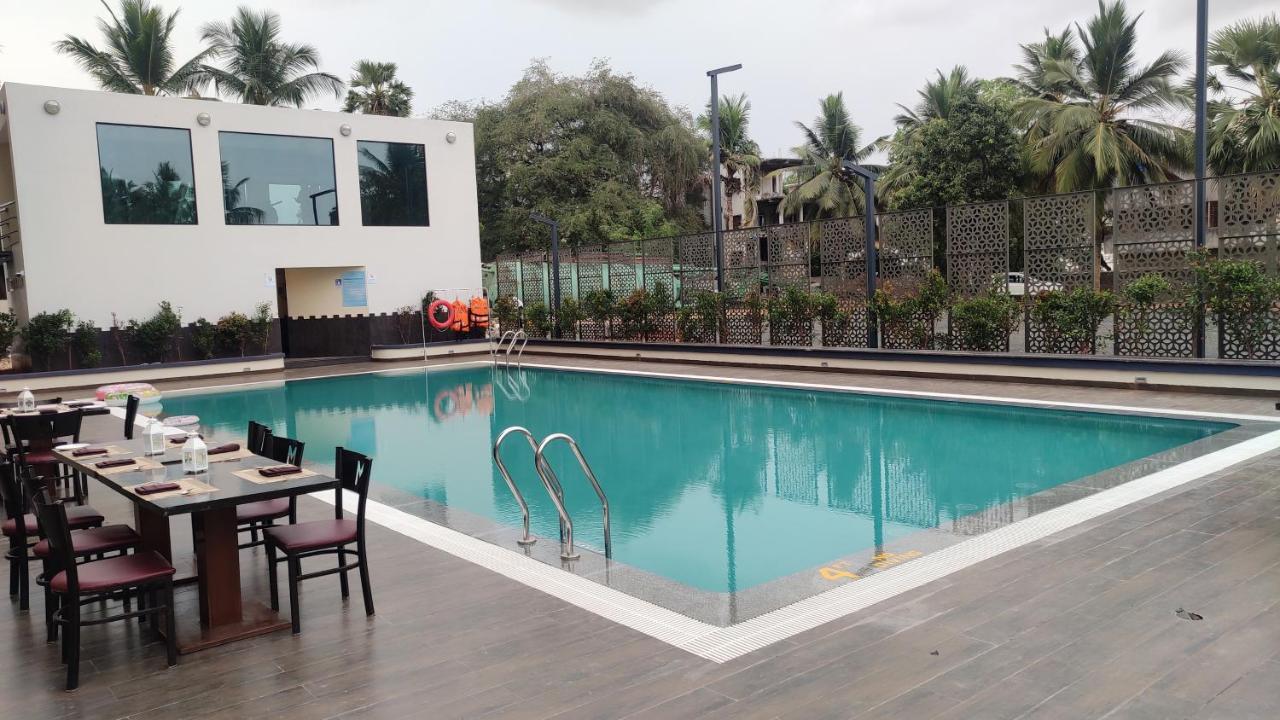 Rājahmundry Manjeera Sarovar Premiere酒店 外观 照片