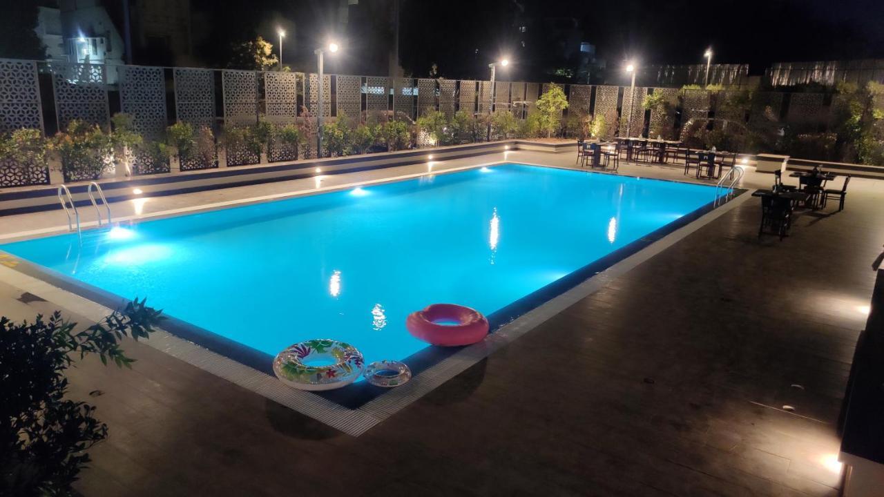 Rājahmundry Manjeera Sarovar Premiere酒店 外观 照片