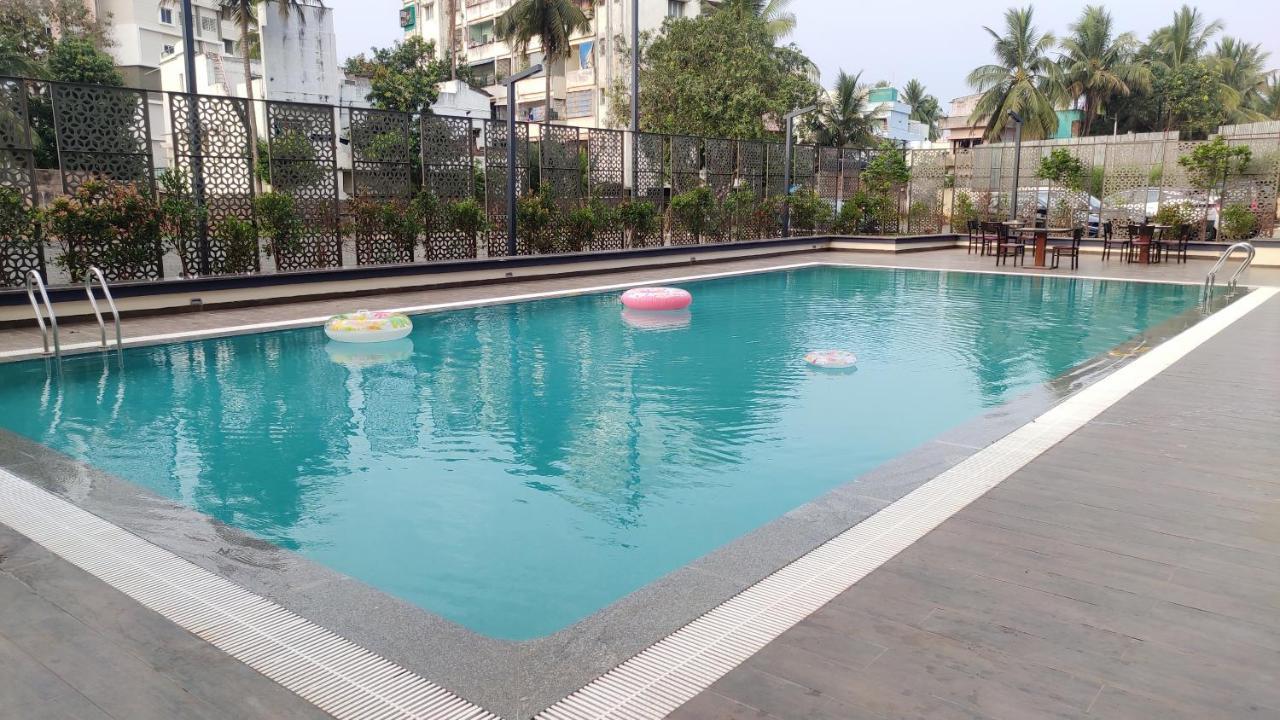 Rājahmundry Manjeera Sarovar Premiere酒店 外观 照片