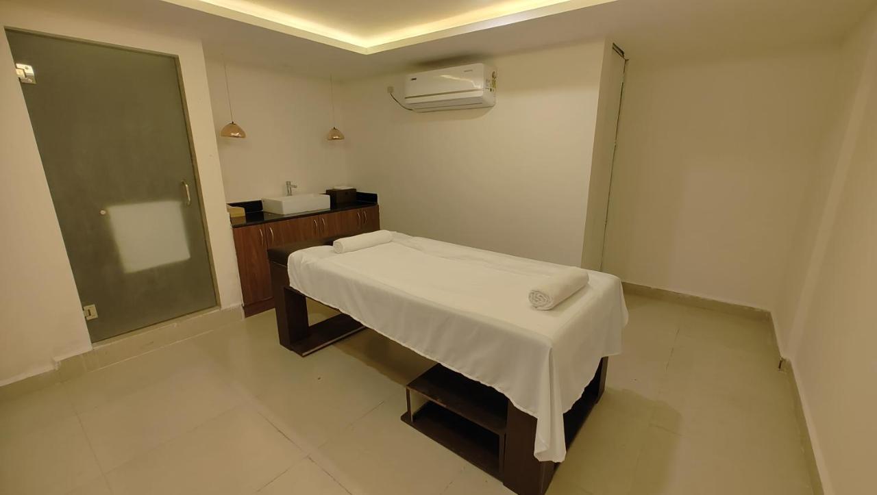 Rājahmundry Manjeera Sarovar Premiere酒店 外观 照片